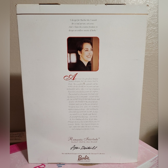 Romantic Interlude Barbie Classique Collection - Picture 8 of 11